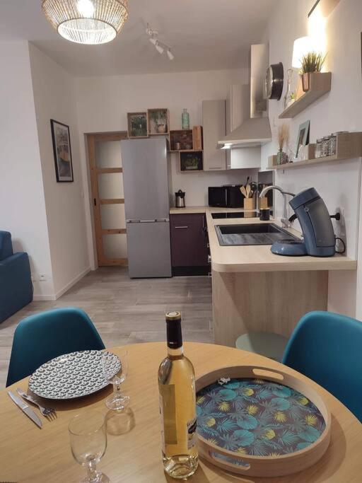 Appartement Cosy Au Pied Des Halles,Le Rossini Narbonne Exterior photo